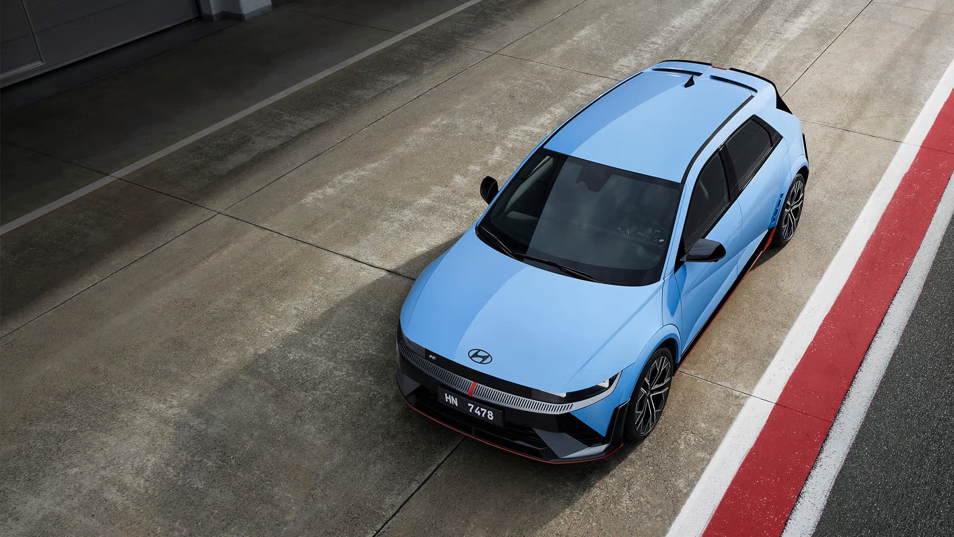 Hyundai IONIQ 5 N menunjukkan kemampuan di lintasan balap